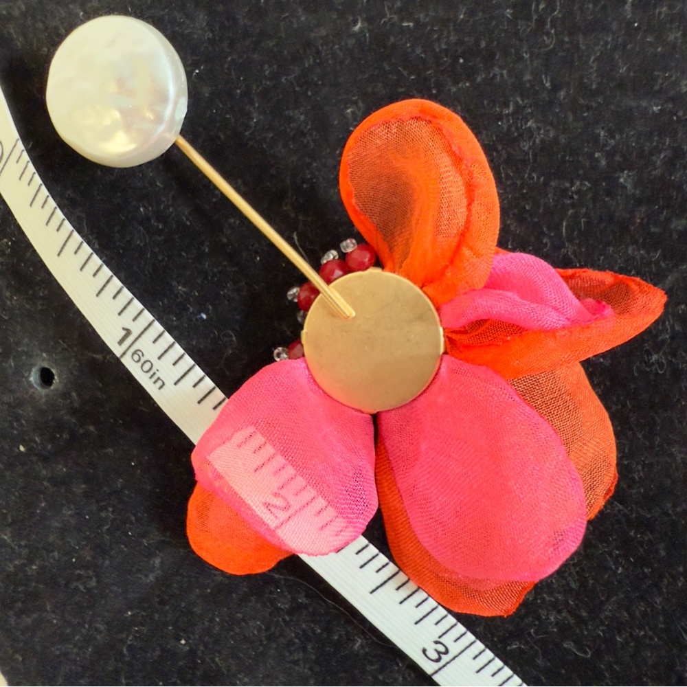 CAMILA COELHO Vibrant Pink and Red Floral Earrings NWOT - Picture 6 of 6